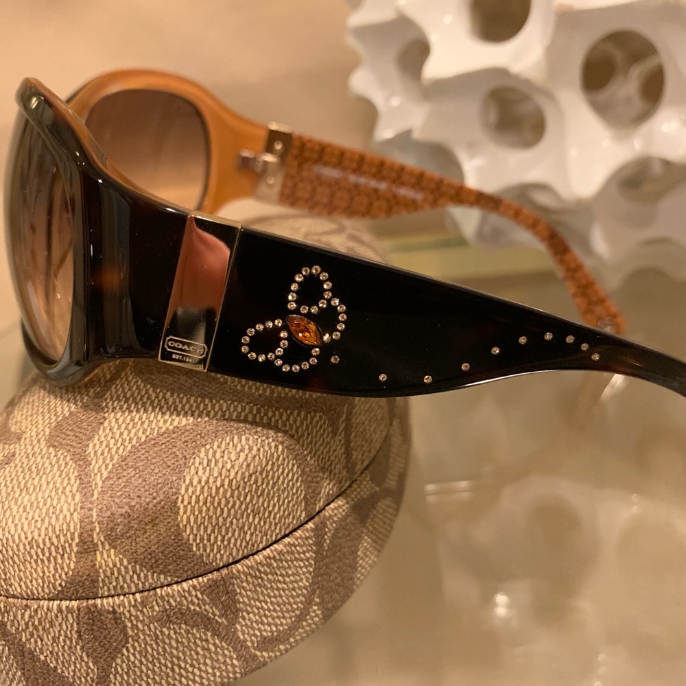 Coach butterfly sunglasses with case